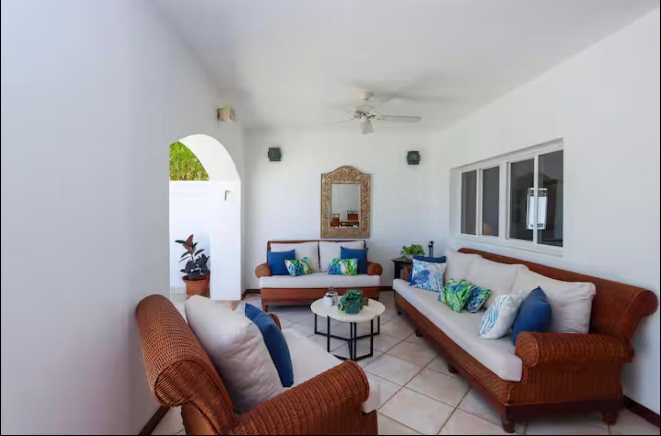 Marina Townhouse - Outdoor Dining
